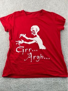 Men's Red Graphic T-Shirt with 'Grr... Argh...' Design